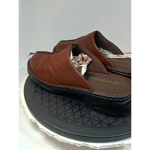 PREDICTIONS Brown Leather Slip On Casual Shoes Womens Size 6.5 - Picture 4 of 14